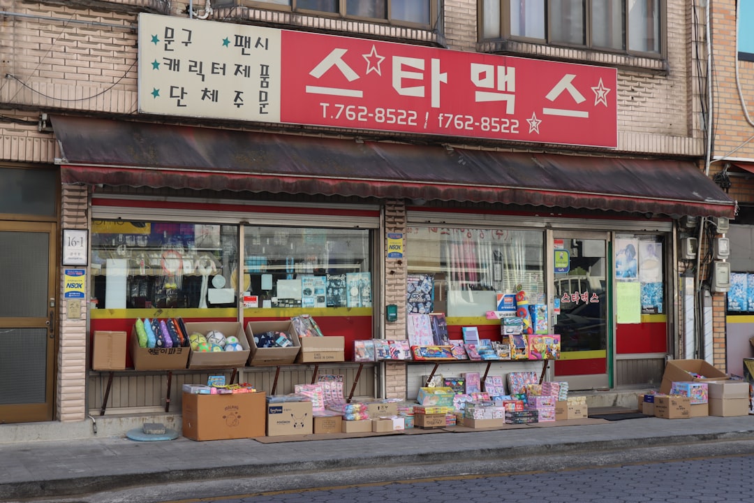 탈모가 신경쓰이기 시작했다면, 미국에서 챙겨야 할 관리법과 성분들